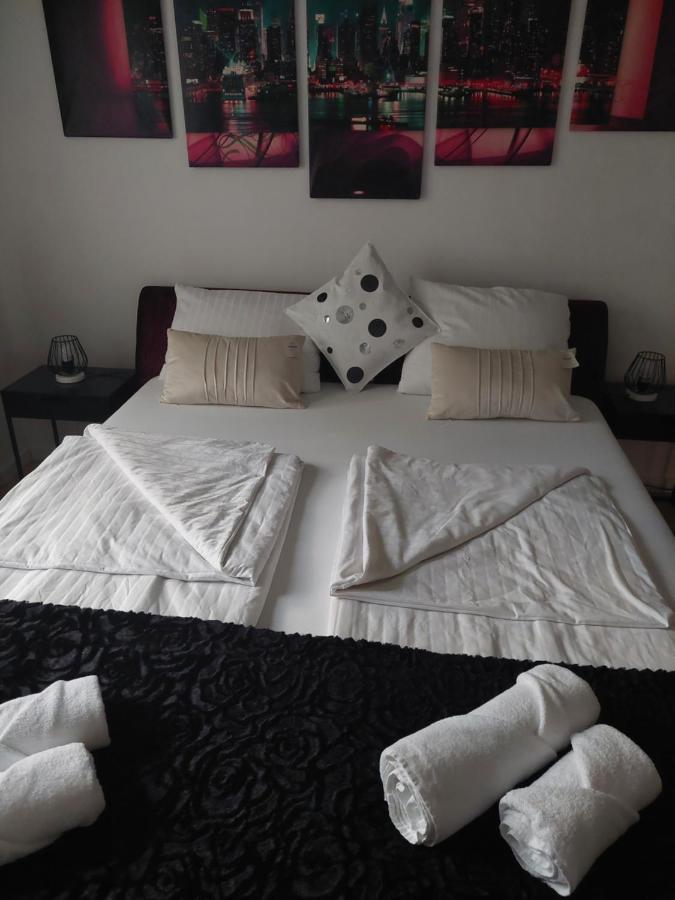 Apartament Nb Royal *